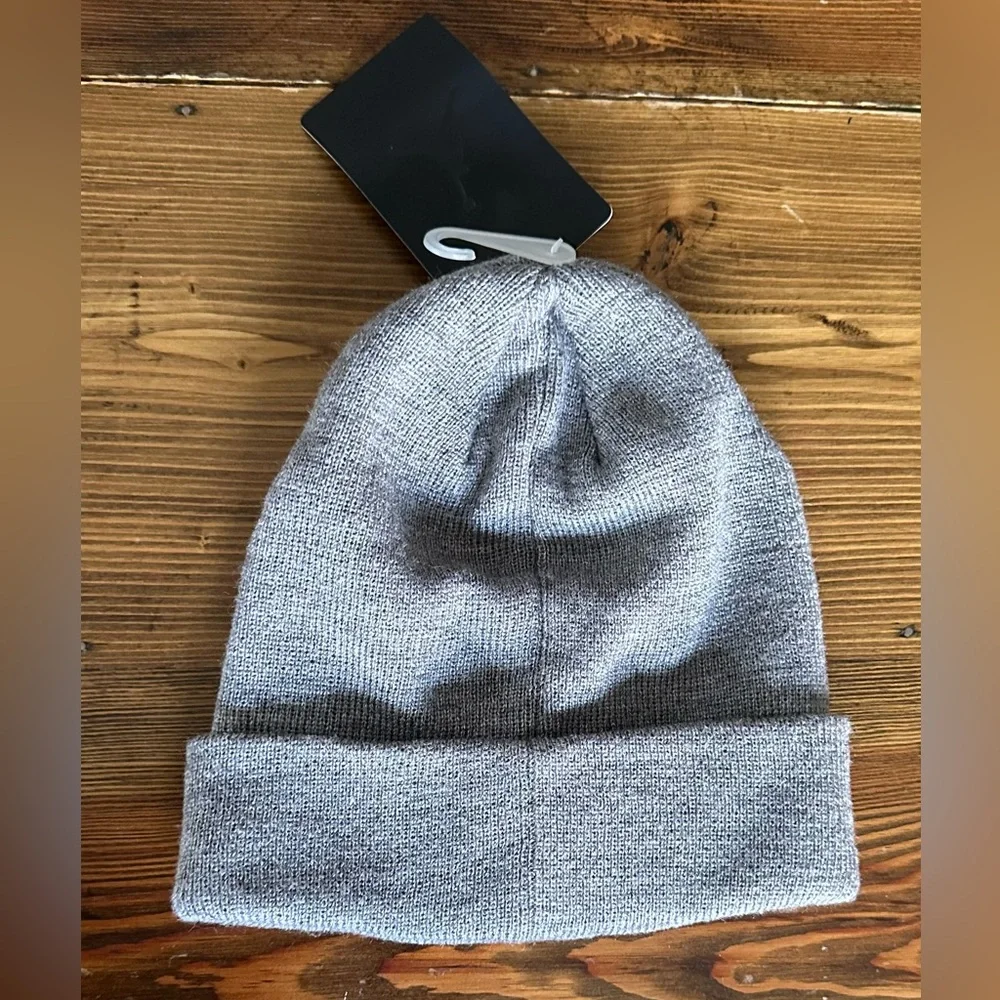 Jordan Big Kids’ Beanie STYLE: 9A0588-GEH carbon heather one size NWT